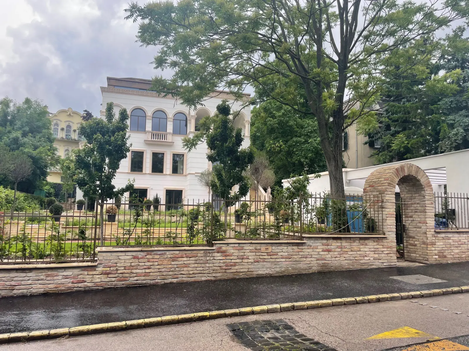 Lisznyai utcai villa – 6